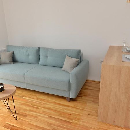 Hm Apartments Indija Екстериор снимка