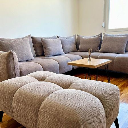 Hm Apartments Indija Екстериор снимка