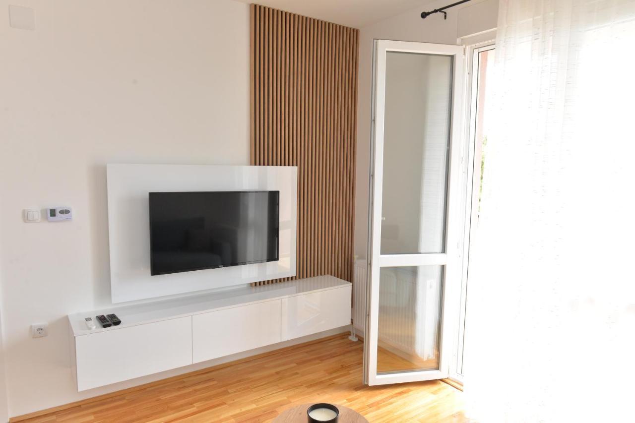 Hm Apartments Indija Екстериор снимка