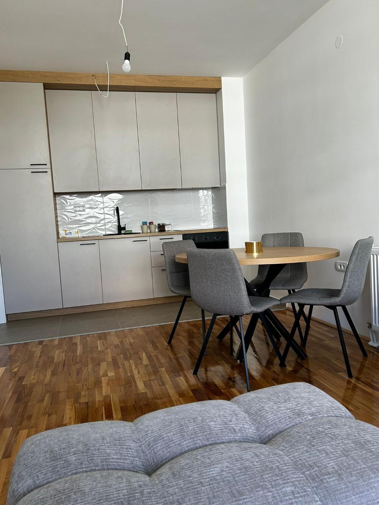 Hm Apartments Indija Екстериор снимка