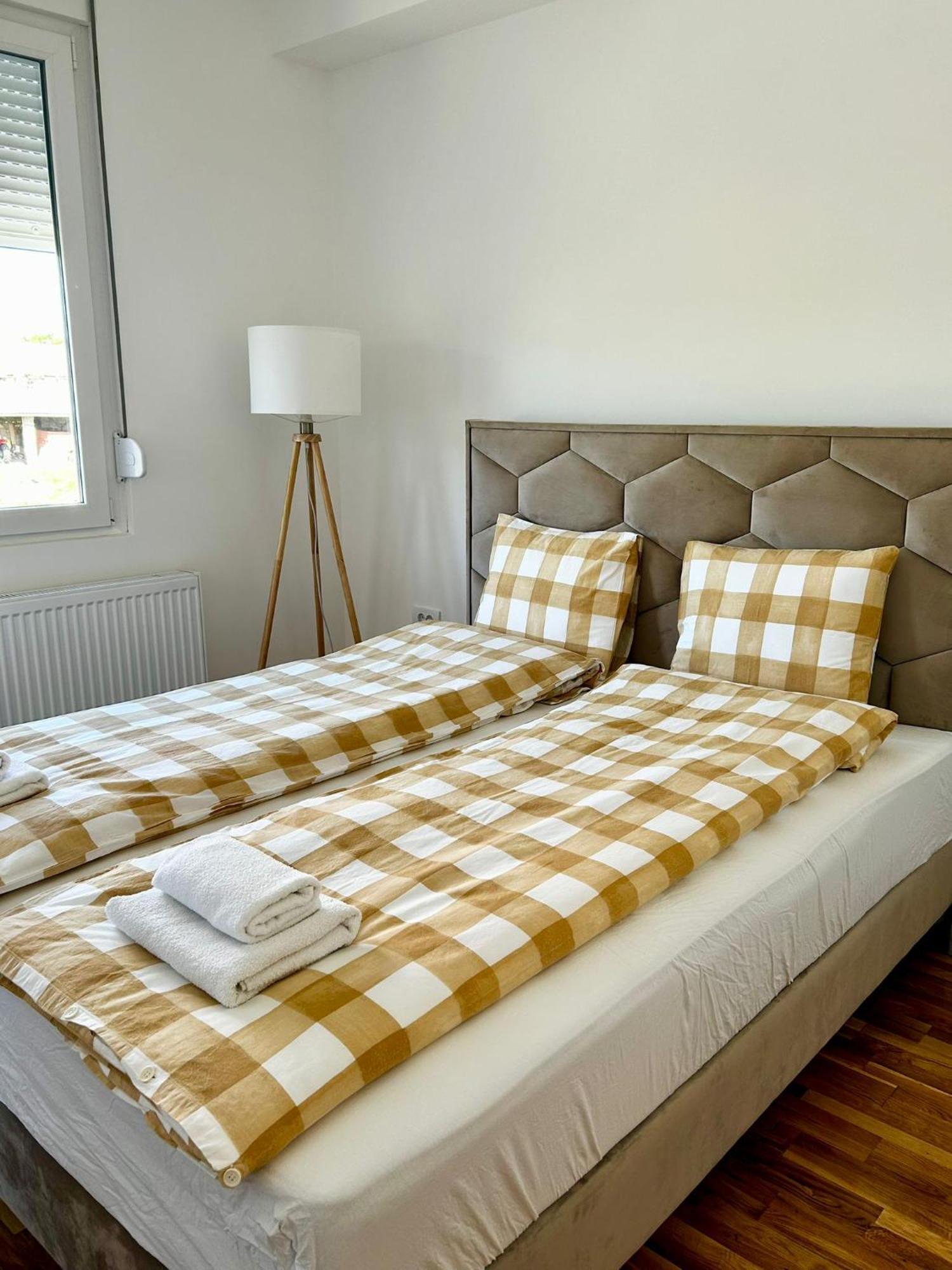 Hm Apartments Indija Екстериор снимка