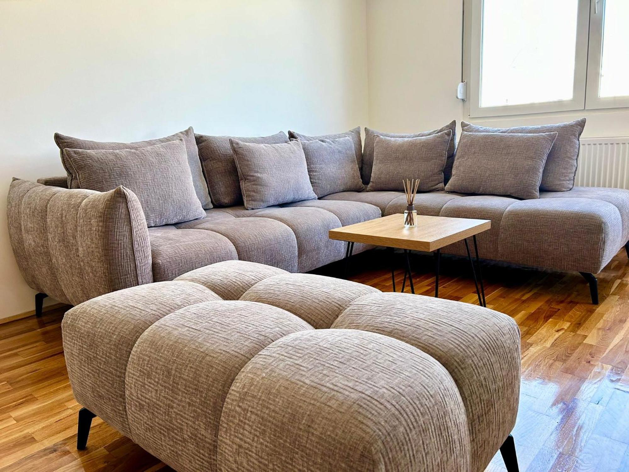 Hm Apartments Indija Екстериор снимка